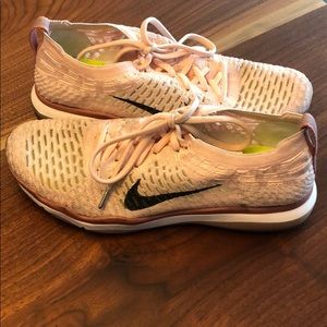 Women’s Nike Air Zoom Fearless